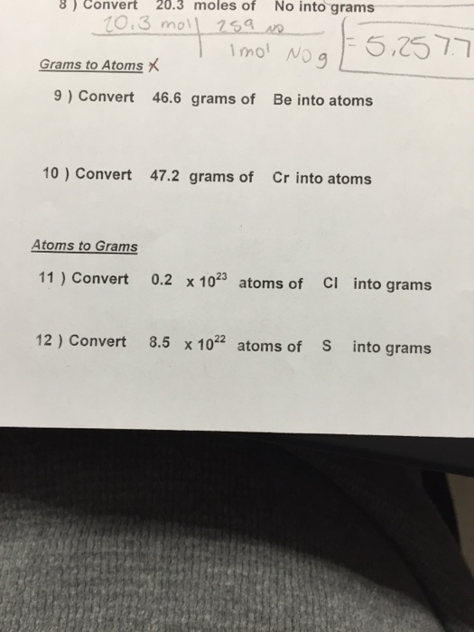 how to convert number of atoms into grams