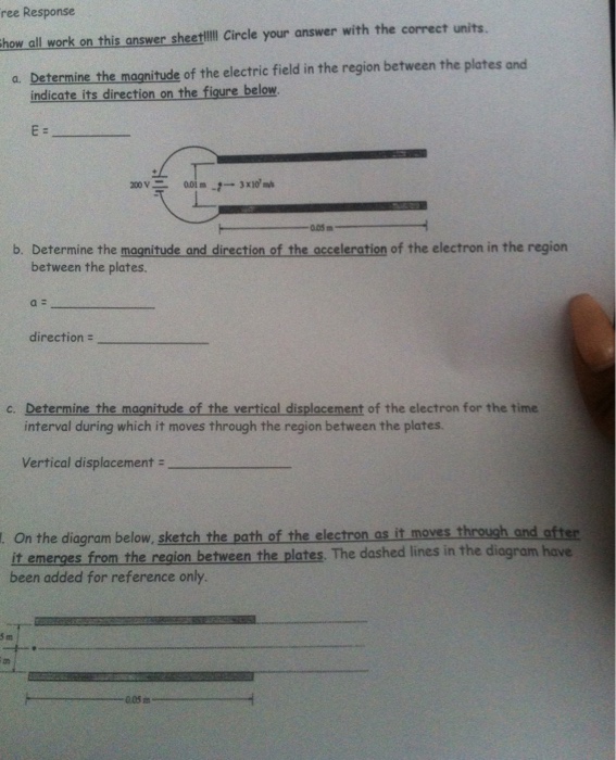 Solved Determine the magnitude of the electric field in the | Chegg.com