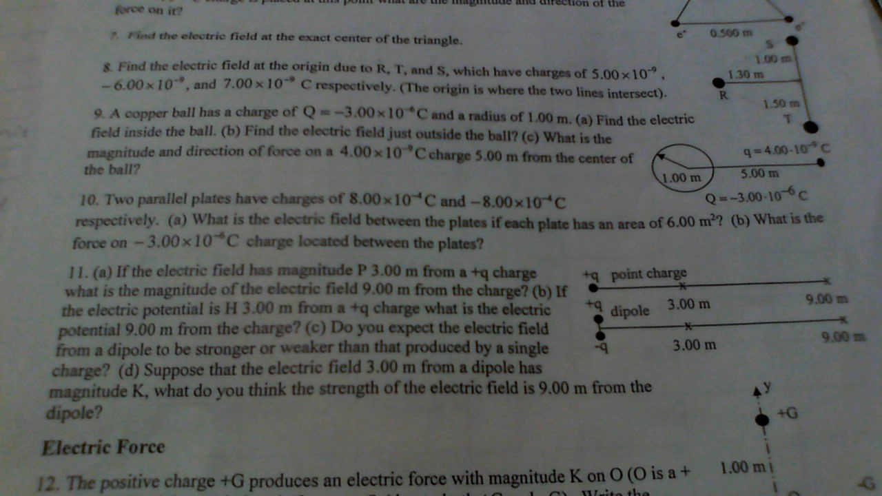 solved-find-the-electric-field-at-the-exact-center-of-the-chegg