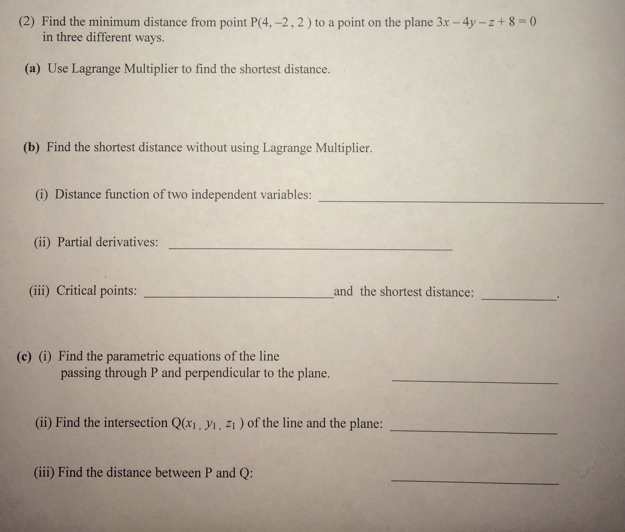 Solved Find the minimum distance from point P(4, -2, 2 ) to | Chegg.com